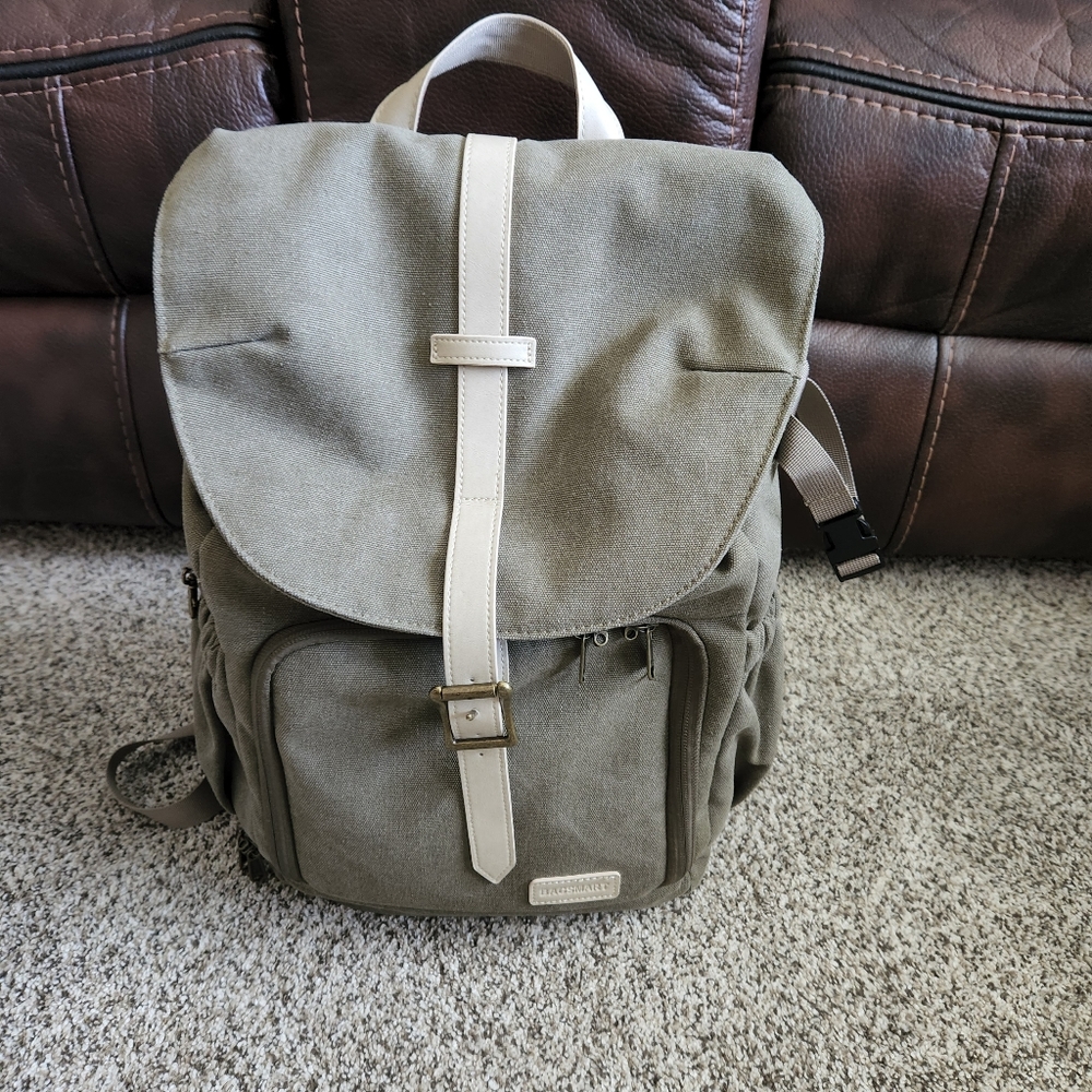 Camera Backpack - Bagsmart